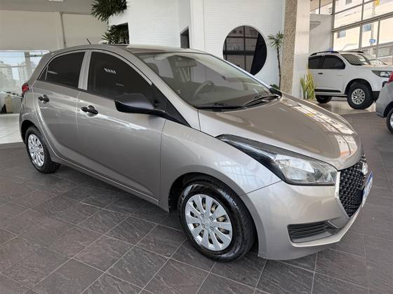 HYUNDAI HB20 1.0 UNIQUE 12V FLEX 4P MANUAL